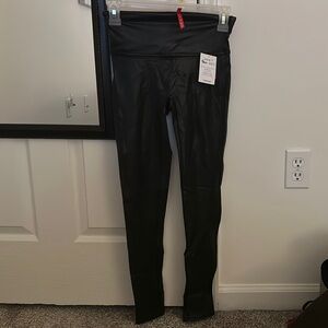 spanx Faux Leather Leggings/ petite